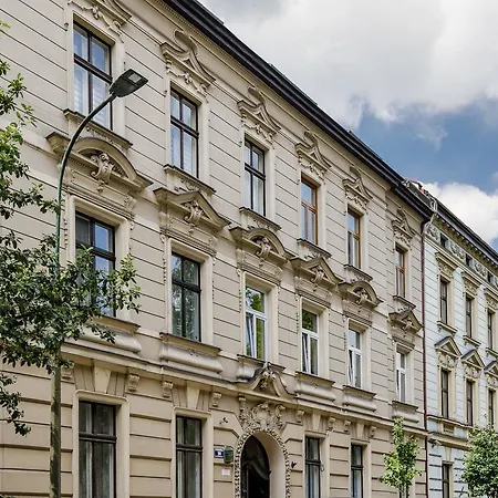 Kochanowskiego By Go Apartment *